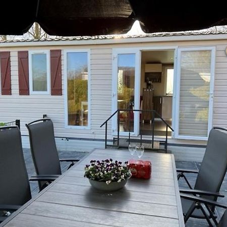 Chalet Kajuit 418 Op 5 Sterren Camping Bergumermeer 호텔 Suameer 외부 사진