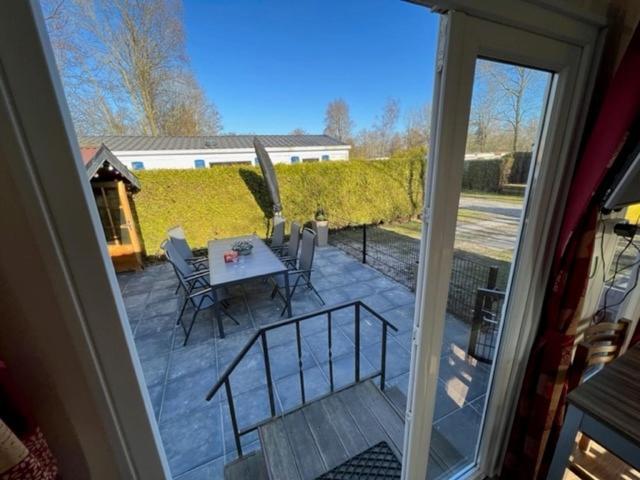 Chalet Kajuit 418 Op 5 Sterren Camping Bergumermeer 호텔 Suameer 외부 사진