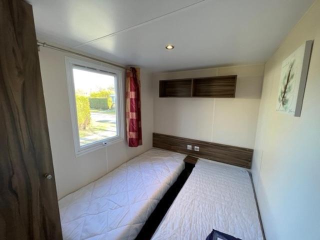 Chalet Kajuit 418 Op 5 Sterren Camping Bergumermeer 호텔 Suameer 외부 사진